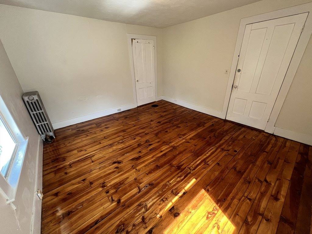 986 South East St, #A, Amherst, MA 01002