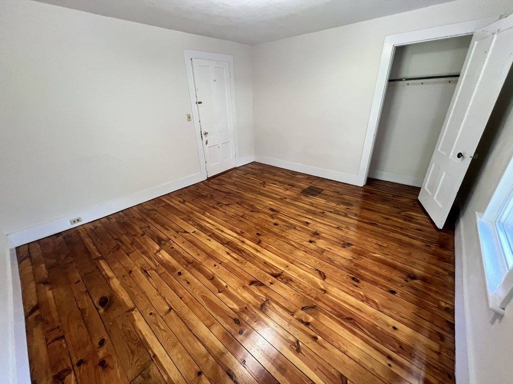 986 South East St, #A, Amherst, MA 01002