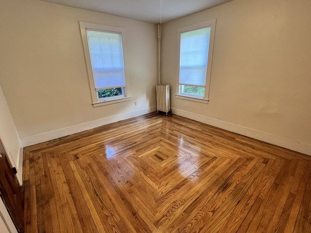 986 South East St, #A, Amherst, MA 01002