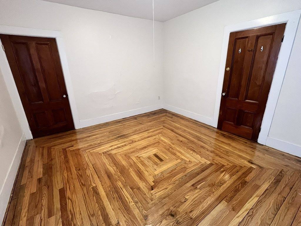 986 South East St, #A, Amherst, MA 01002