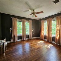 900 North James Avenue, McComb, MS 39652