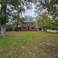 900 North James Avenue, McComb, MS 39652