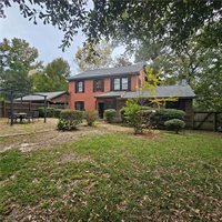 900 North James Avenue, McComb, MS 39652