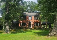 900 North James Avenue, McComb, MS 39652