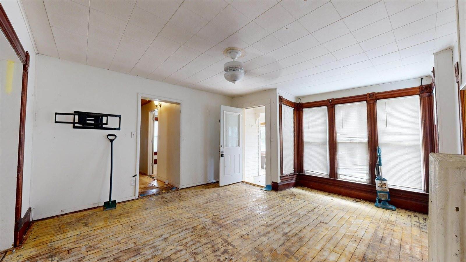 212 Youlon St North, West Salem, WI 54669