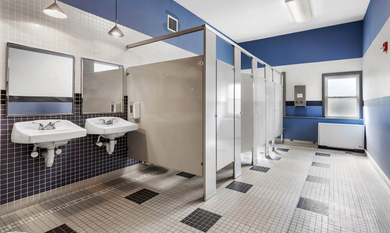 50 Mayo Street, Dover-Foxcroft, ME 04426