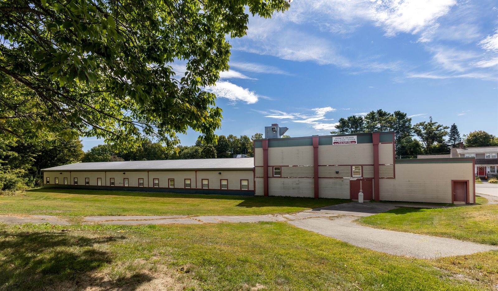 50 Mayo Street, Dover-Foxcroft, ME 04426