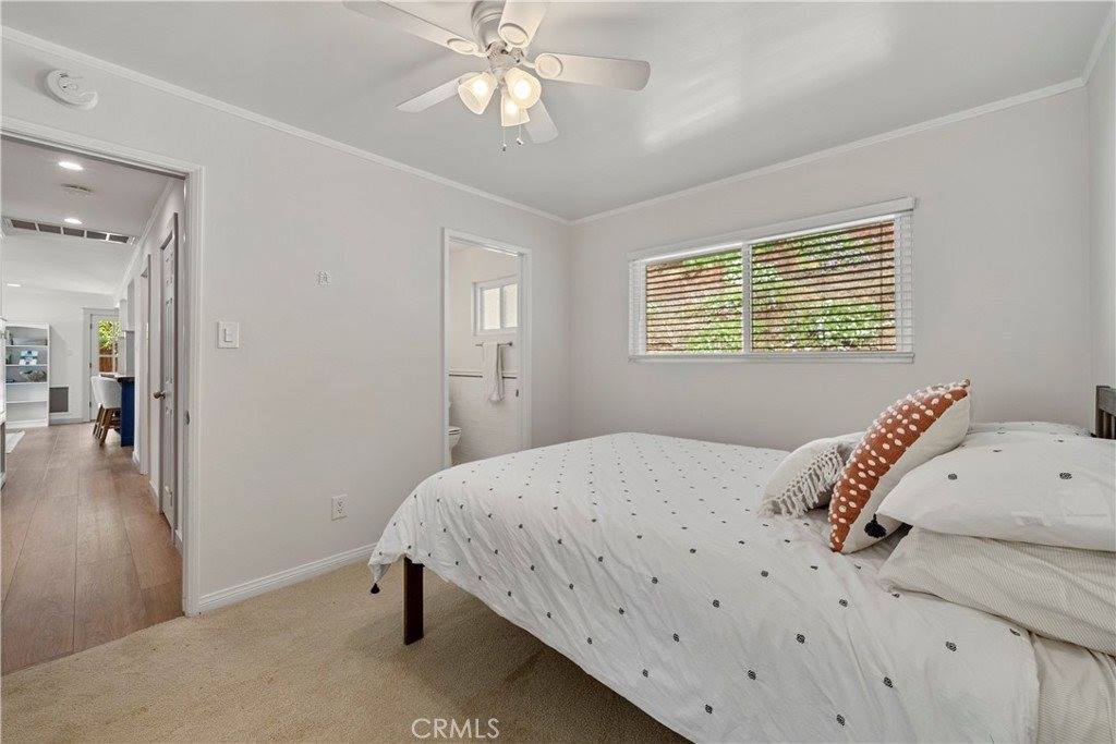 22403 Los Rogues, Saugus, CA 91350
