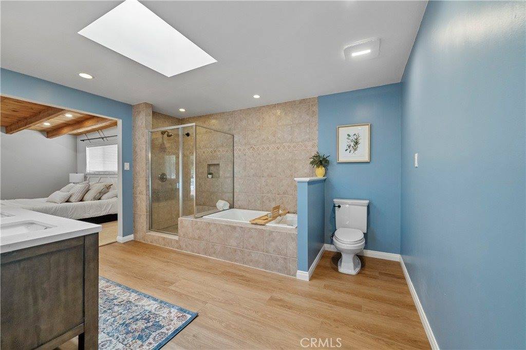 22403 Los Rogues, Saugus, CA 91350