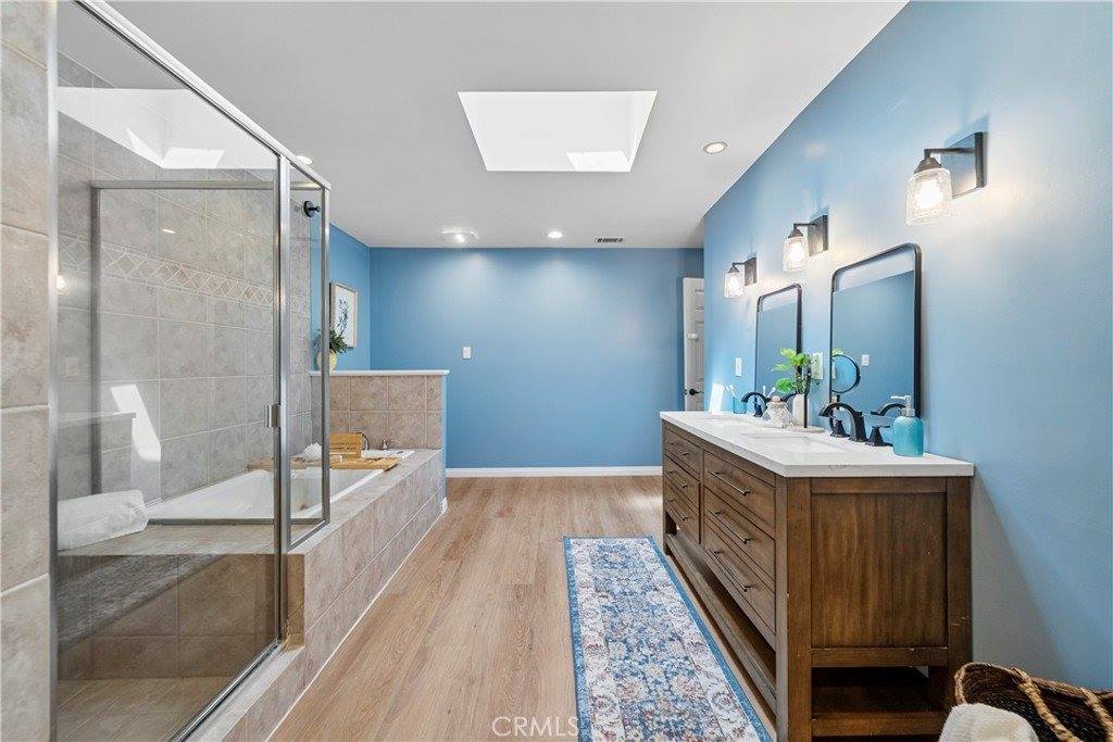 22403 Los Rogues, Saugus, CA 91350