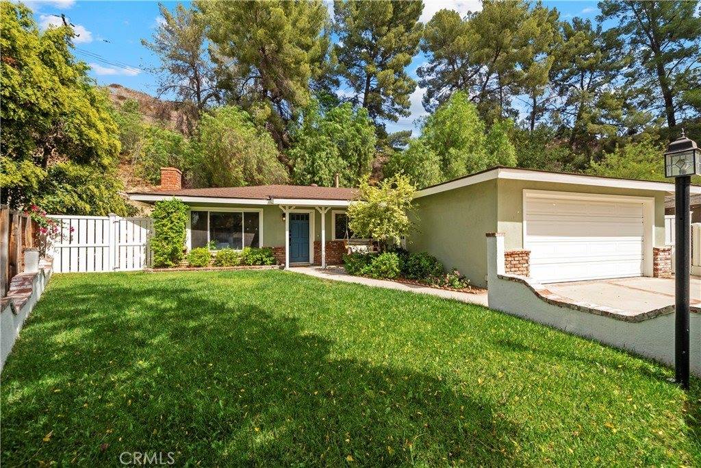 22403 Los Rogues, Saugus, CA 91350