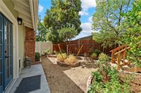 22403 Los Rogues, Saugus, CA 91350