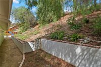 22403 Los Rogues, Saugus, CA 91350