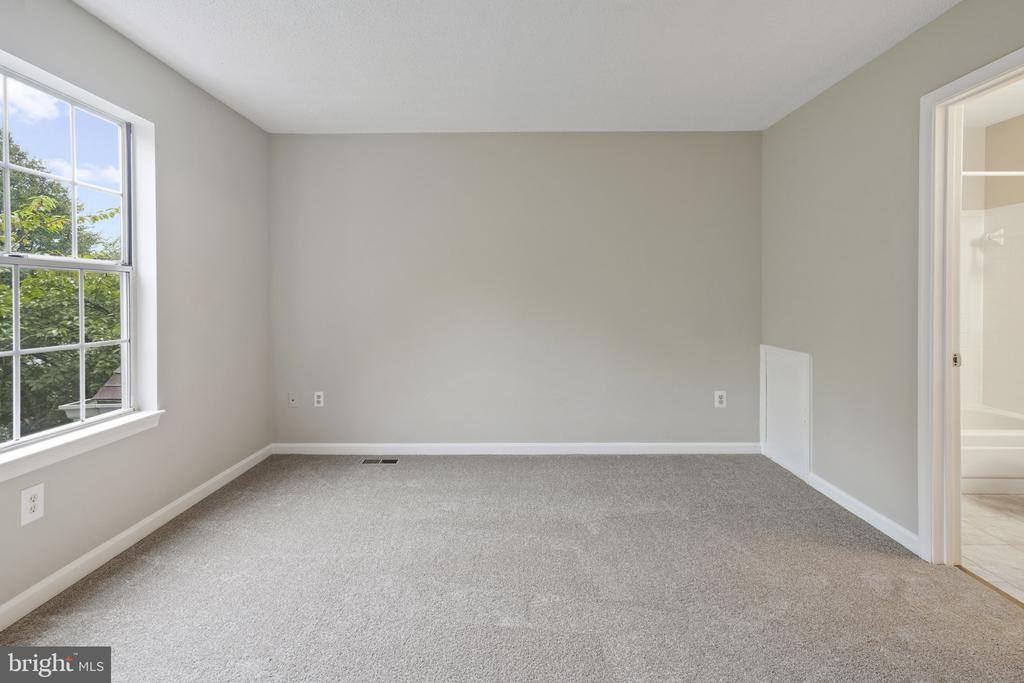 4940 Dorsey Hall Drive, Ellicott City, MD 21042