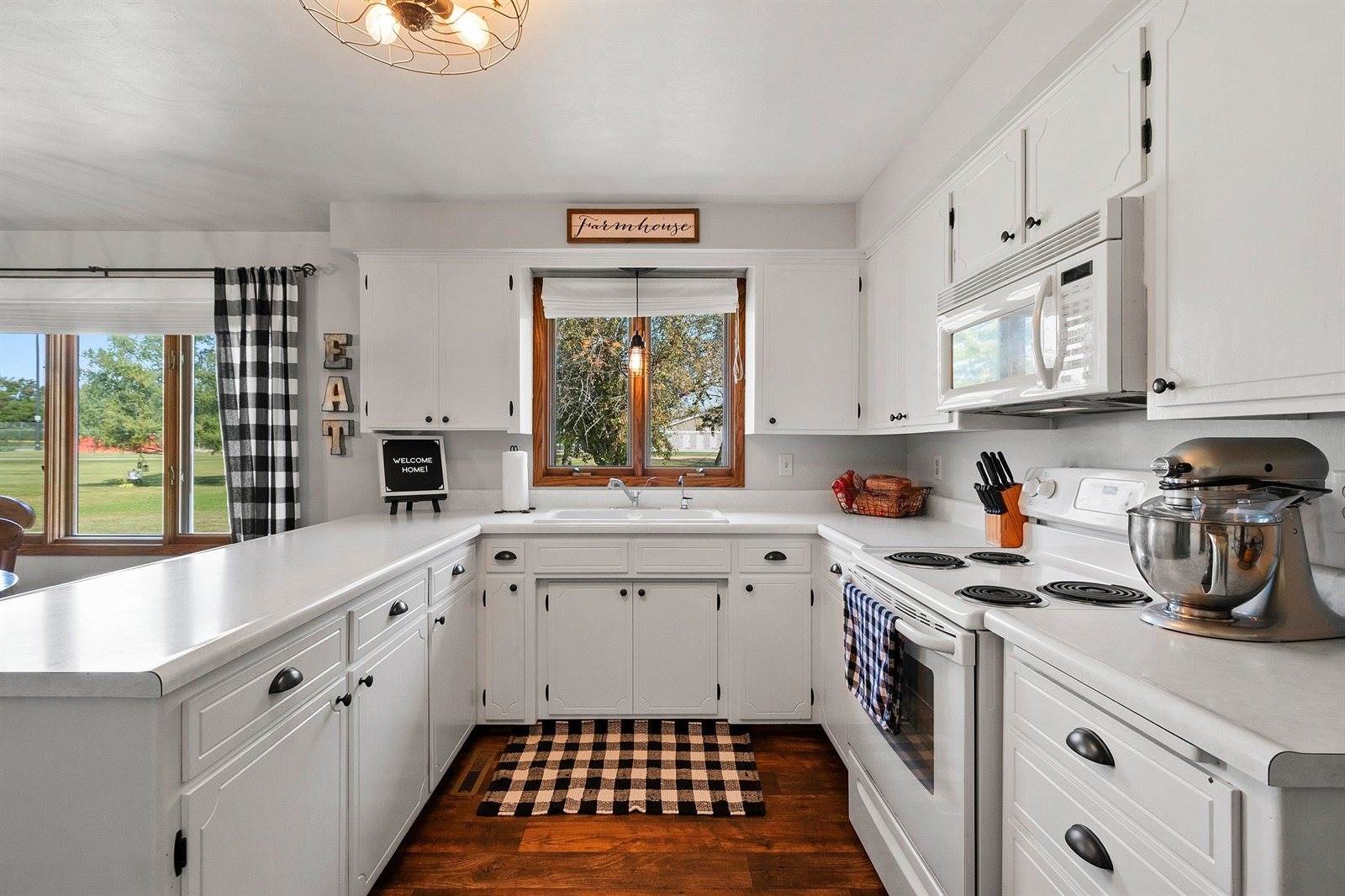 139 Memorial Drive, Pulaski, WI 54162