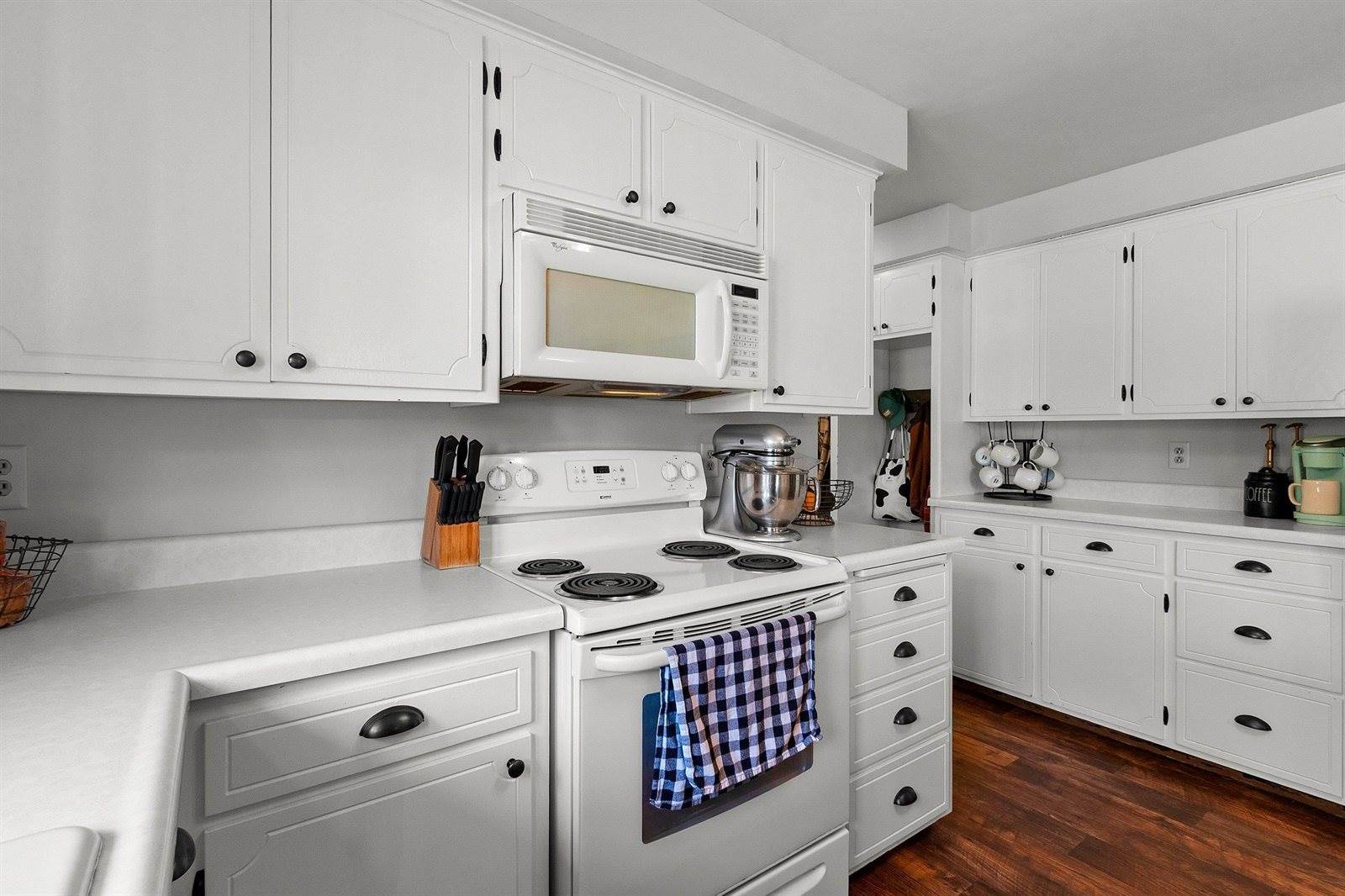 139 Memorial Drive, Pulaski, WI 54162