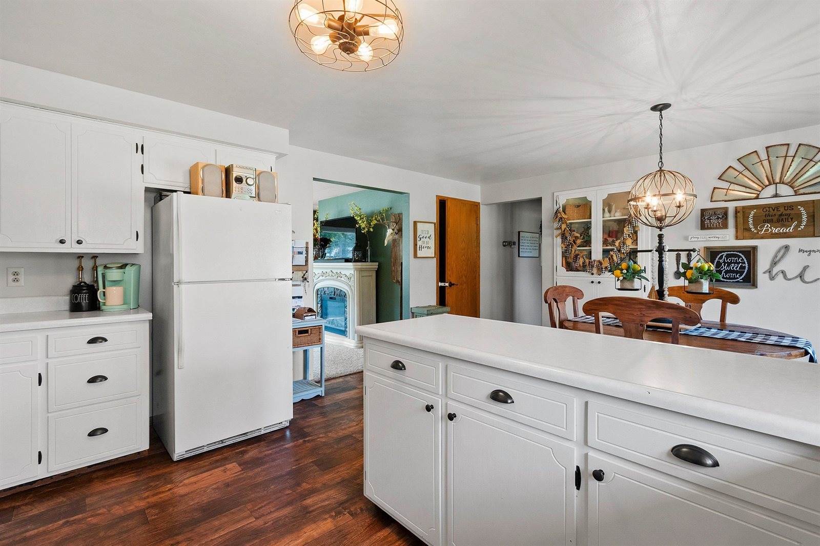 139 Memorial Drive, Pulaski, WI 54162