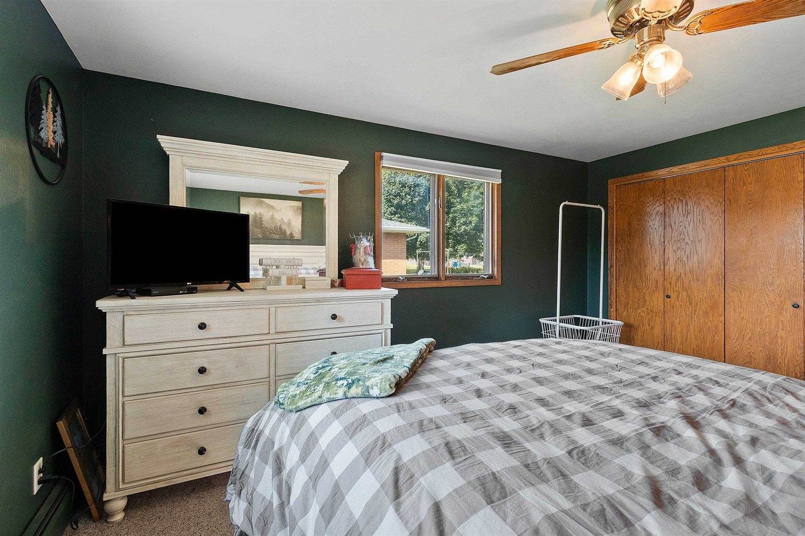 139 Memorial Drive, Pulaski, WI 54162