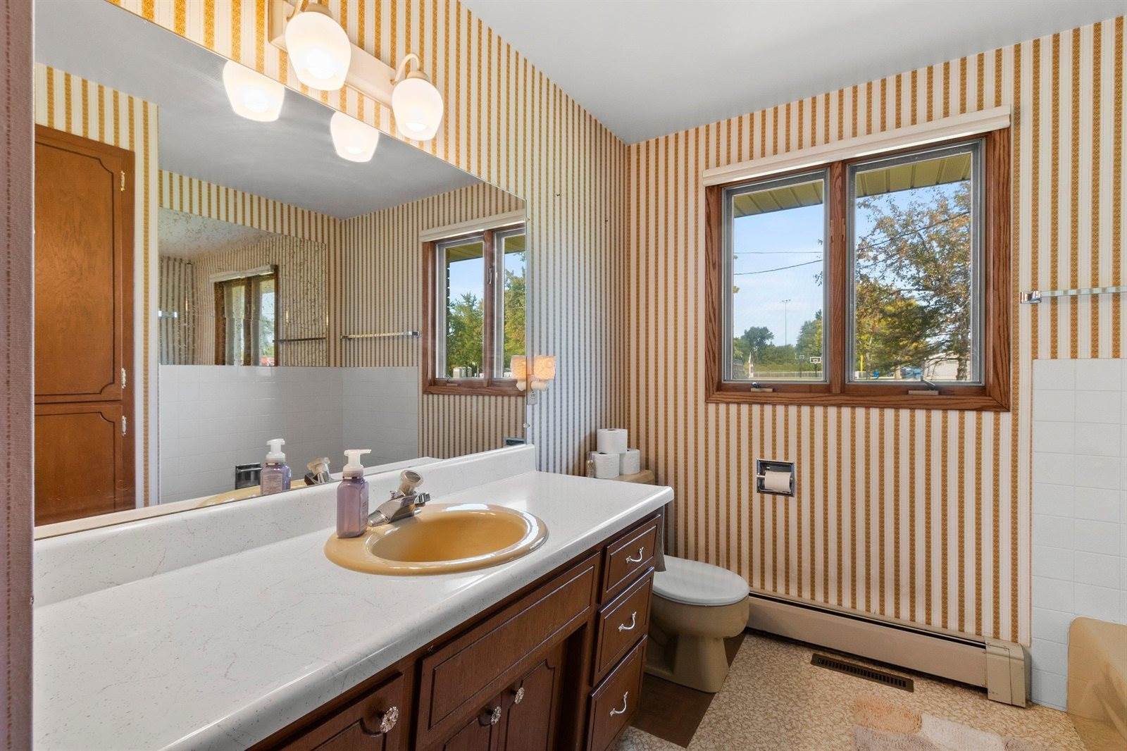 139 Memorial Drive, Pulaski, WI 54162