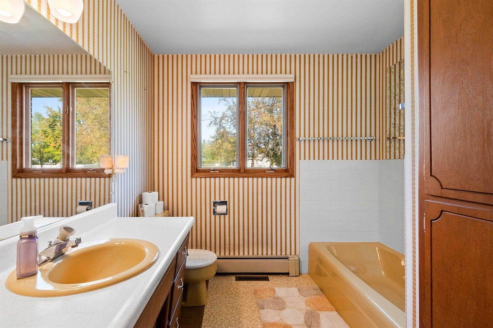 139 Memorial Drive, Pulaski, WI 54162