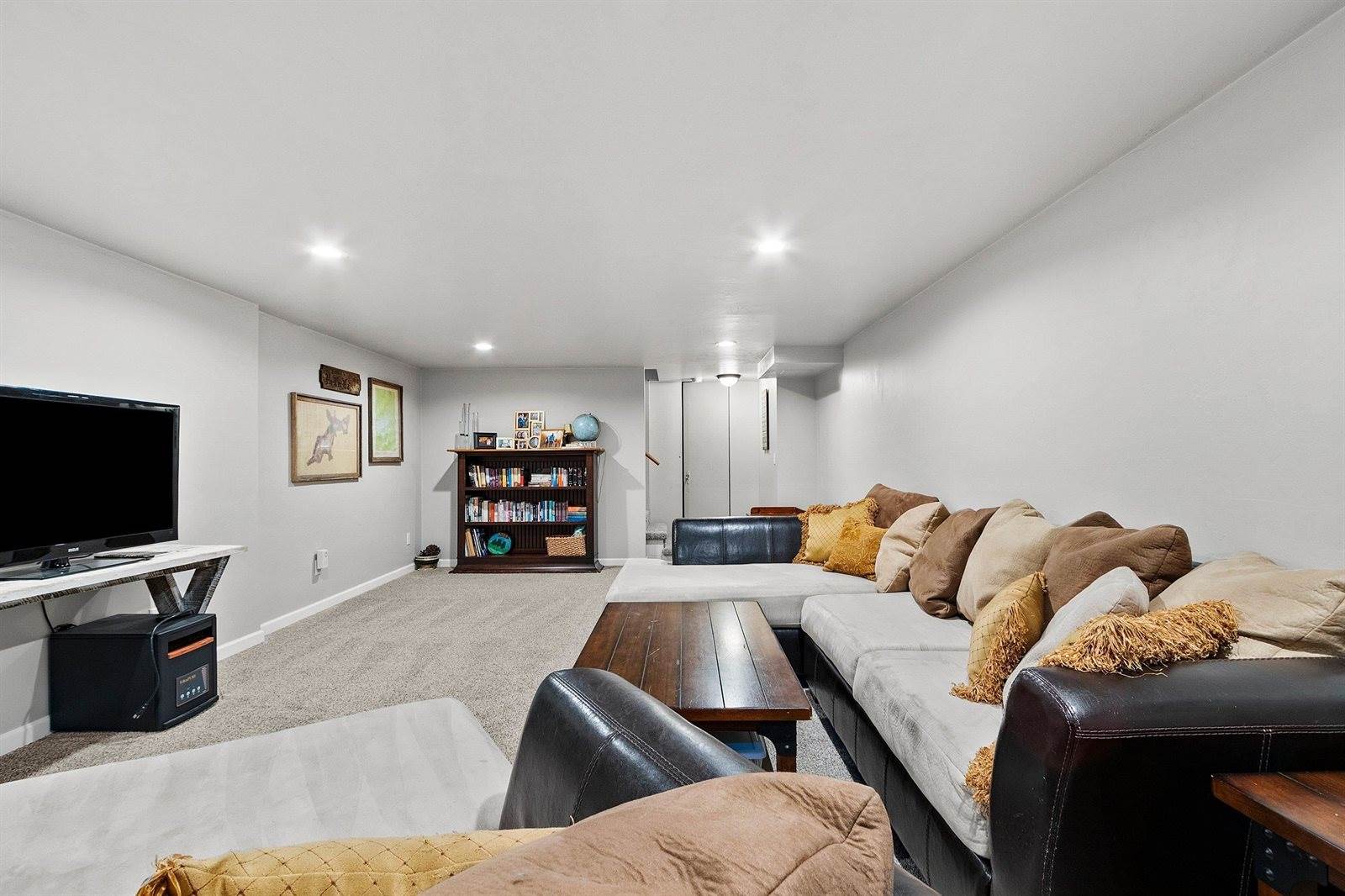 139 Memorial Drive, Pulaski, WI 54162