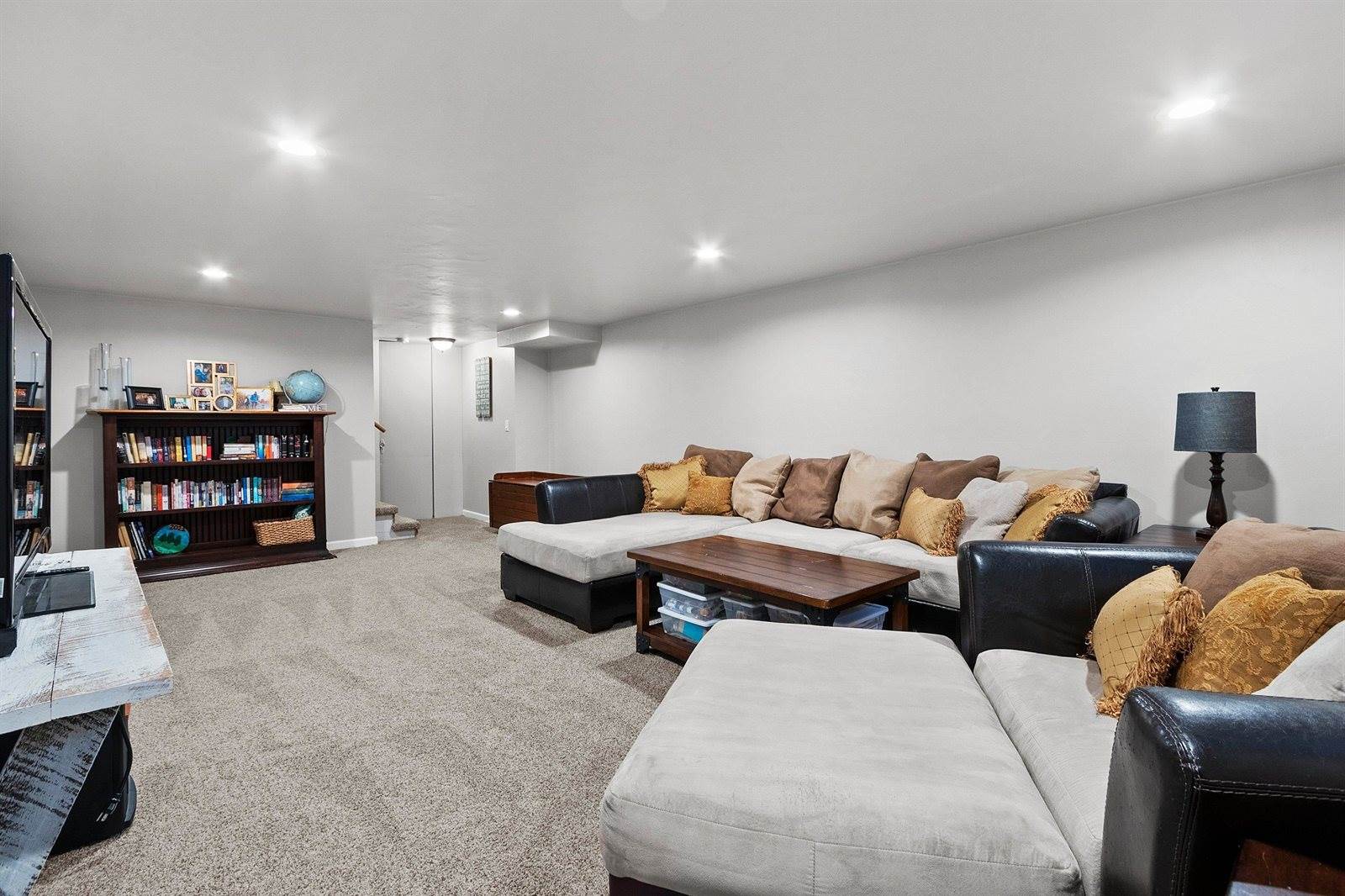 139 Memorial Drive, Pulaski, WI 54162