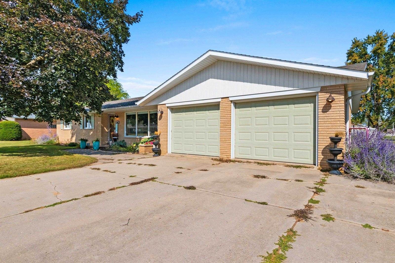 139 Memorial Drive, Pulaski, WI 54162