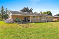 139 Memorial Drive, Pulaski, WI 54162