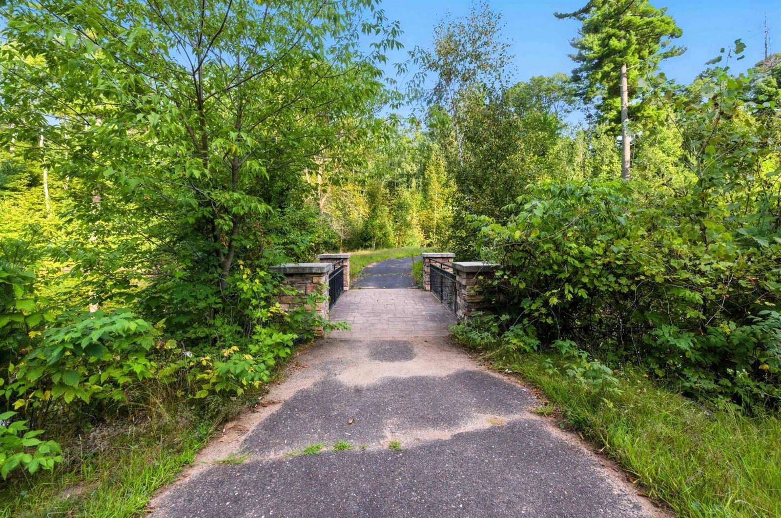 15828 Old Stonebridge Trail, Brainerd, MN 56401