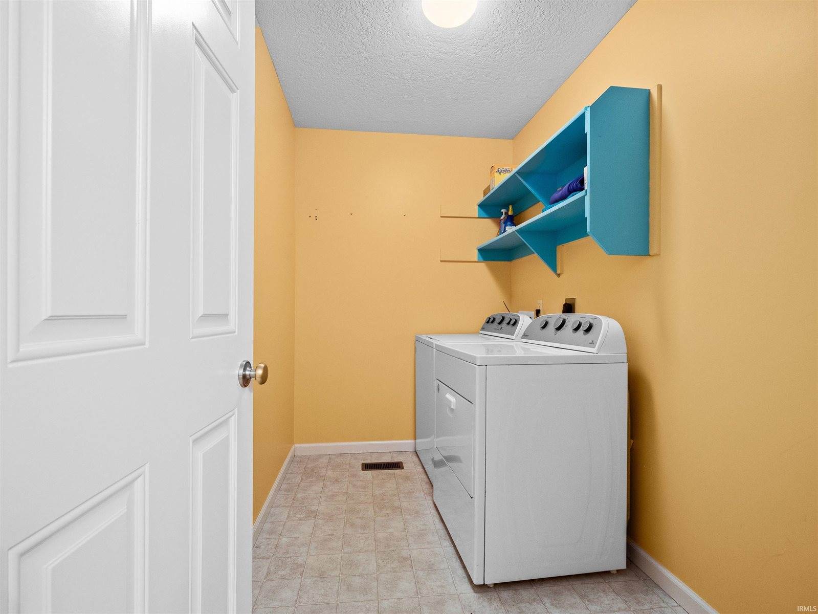 2693 Stonecrop Road, Huntertown, IN 46748