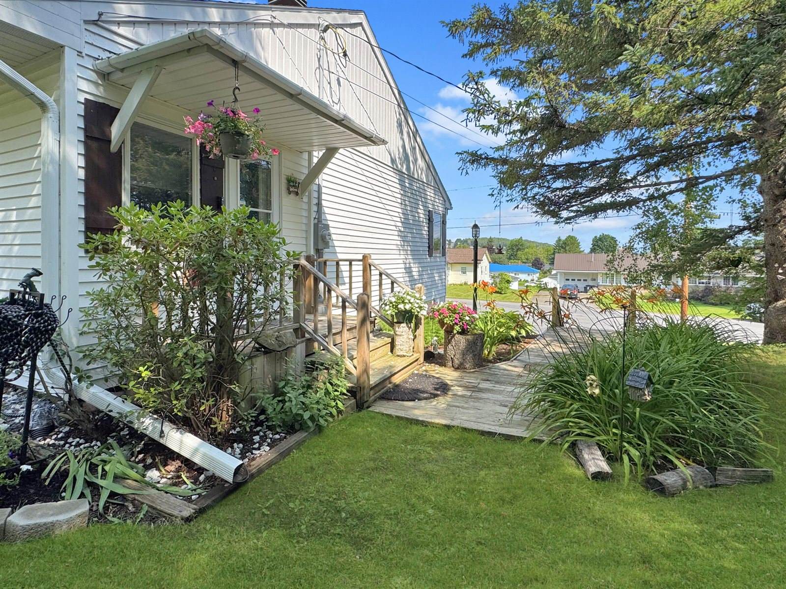 137 Fox Street, Madawaska, ME 04756