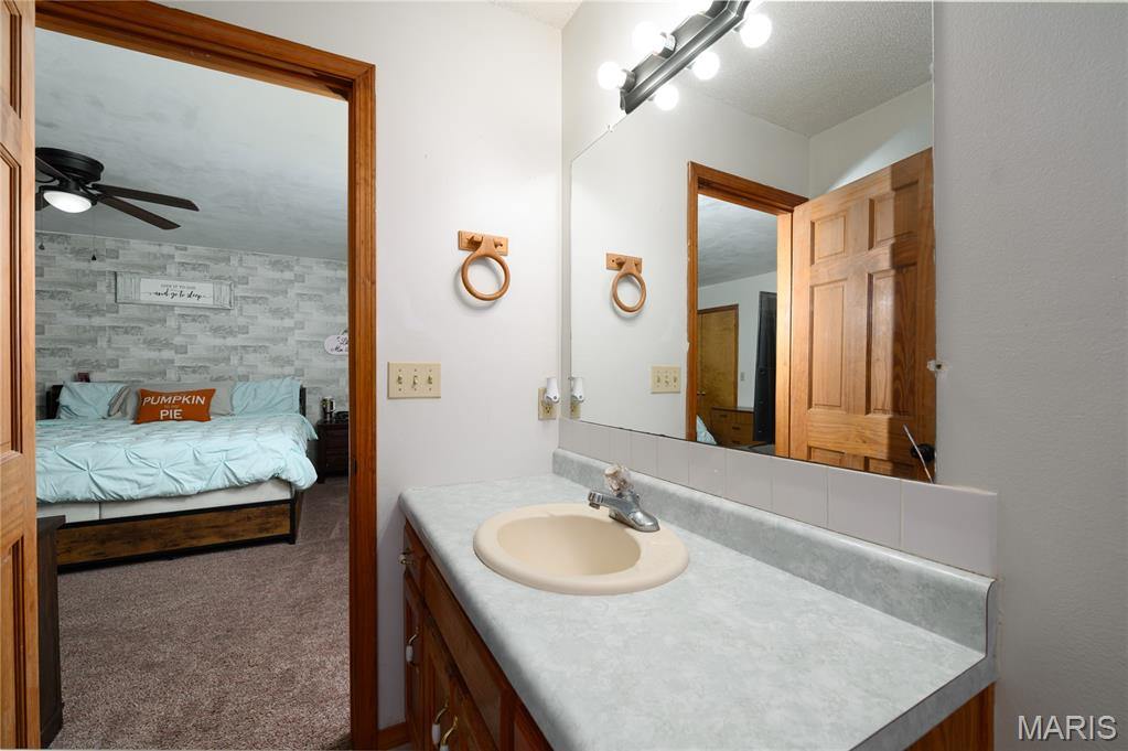 20765 Sedalia Road, Waynesville, MO 65583