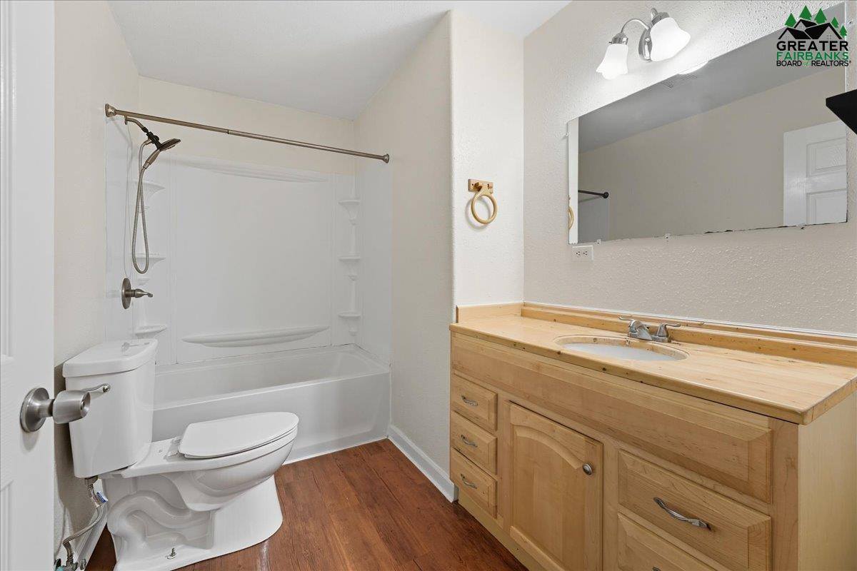 1905 Chena Point Avenue, Fairbanks, AK 99709