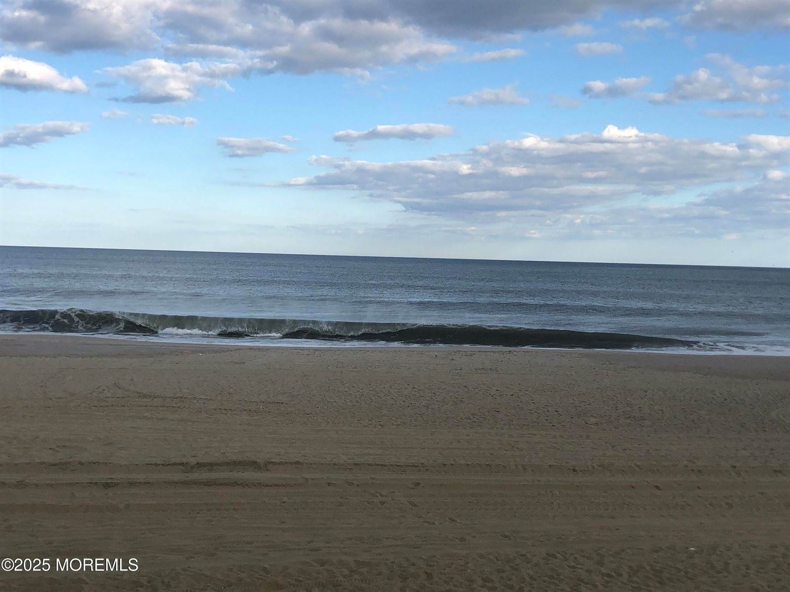 15 Chestnut Place, West Long Branch, NJ 07764