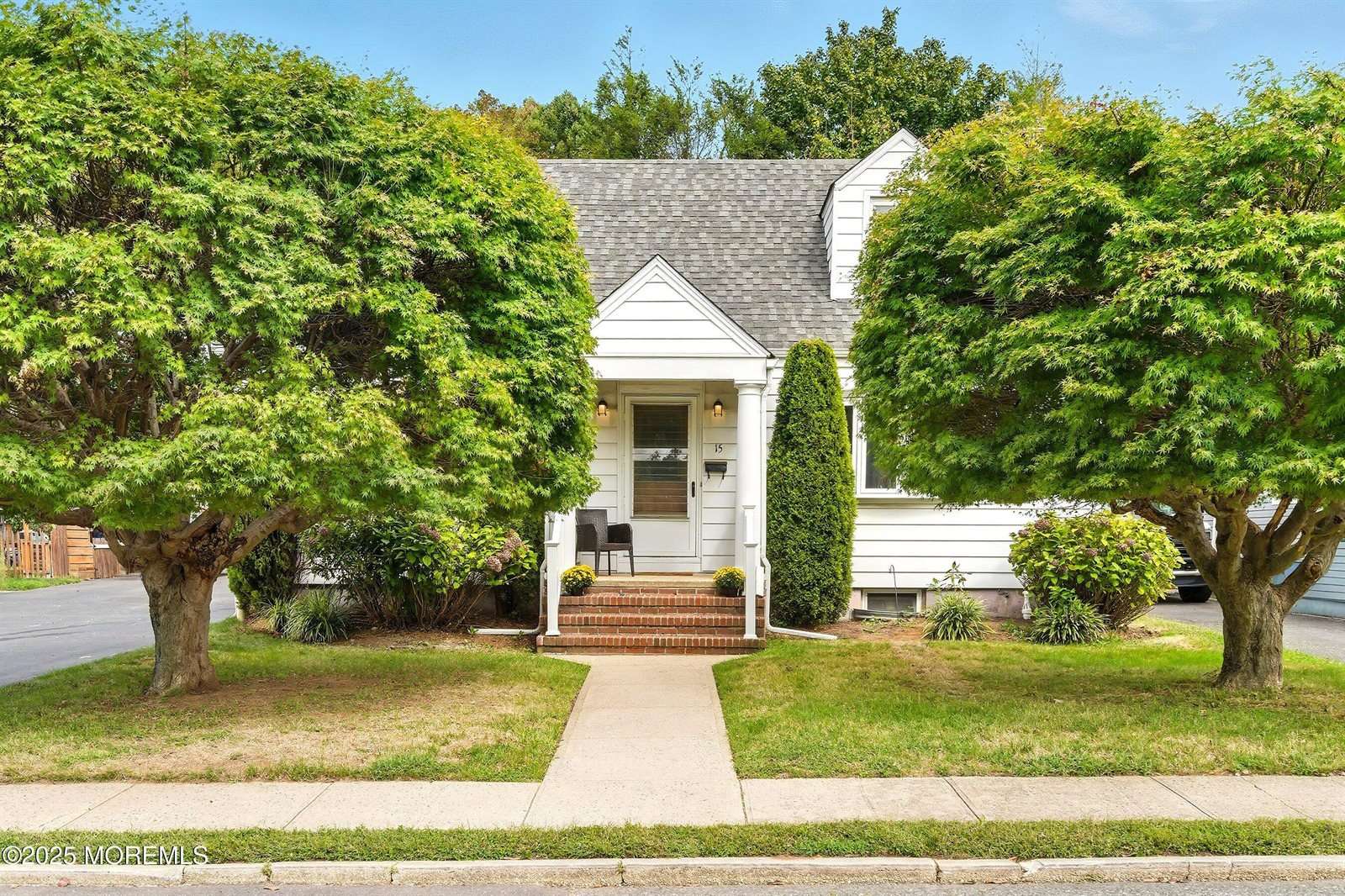 15 Chestnut Place, West Long Branch, NJ 07764