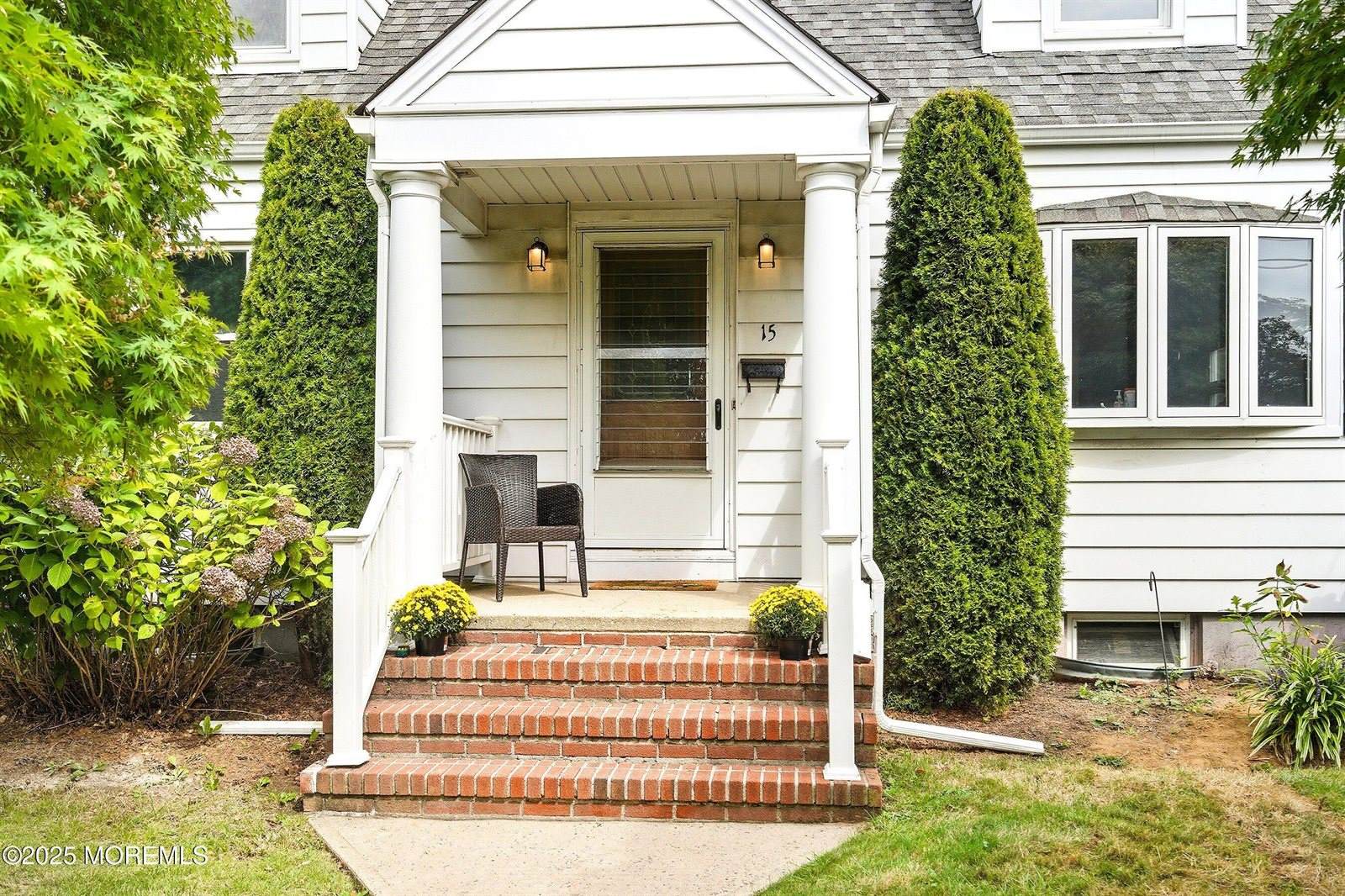 15 Chestnut Place, West Long Branch, NJ 07764