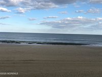 15 Chestnut Place, West Long Branch, NJ 07764