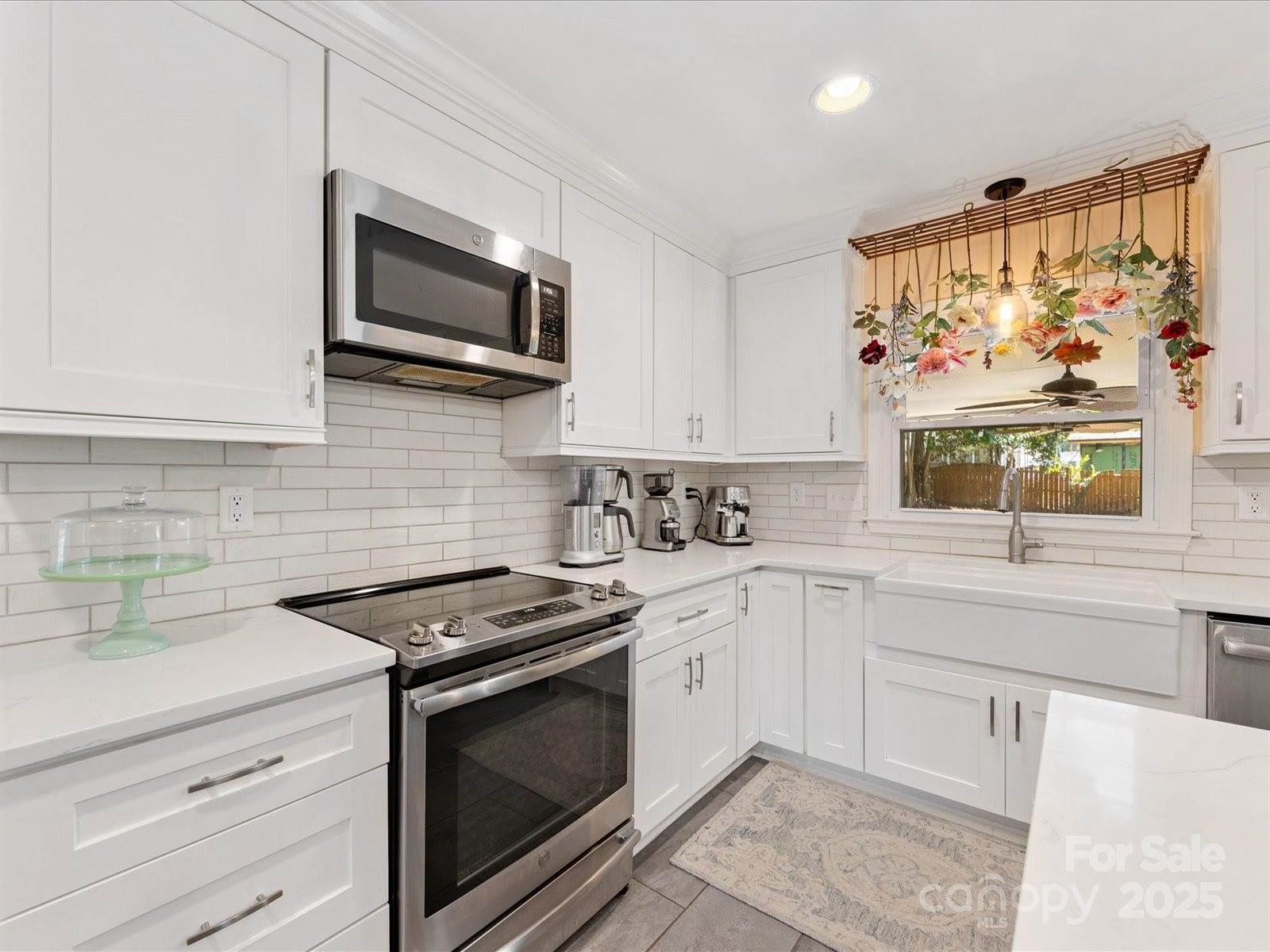 4837 Zephyr Lane, Charlotte, NC 28209