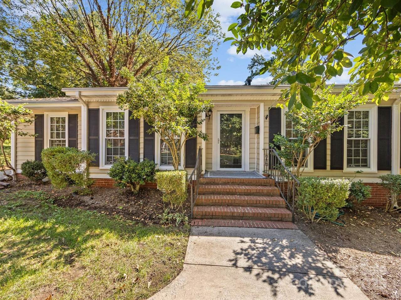 4837 Zephyr Lane, Charlotte, NC 28209