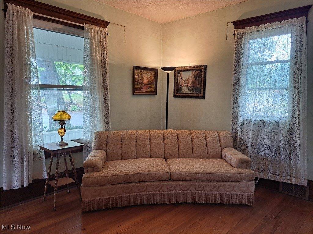 139 East Street, Lore City, OH 43755