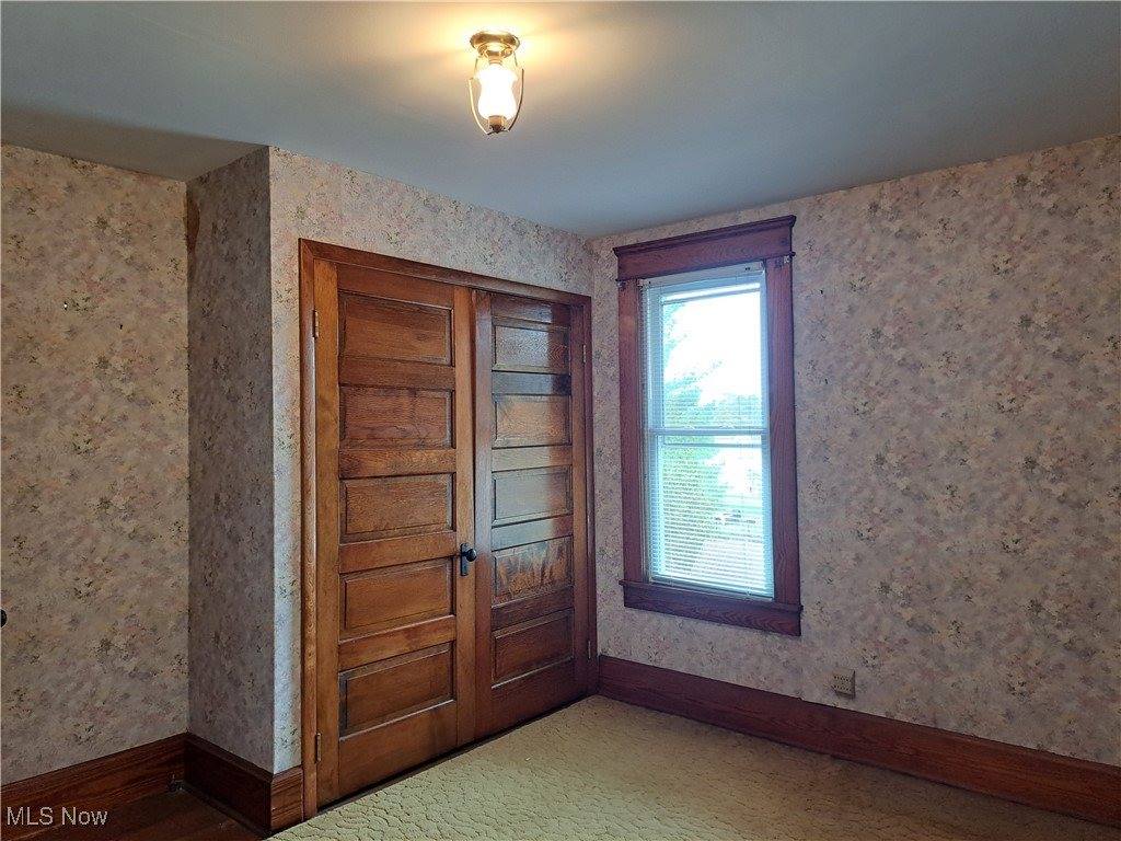 139 East Street, Lore City, OH 43755