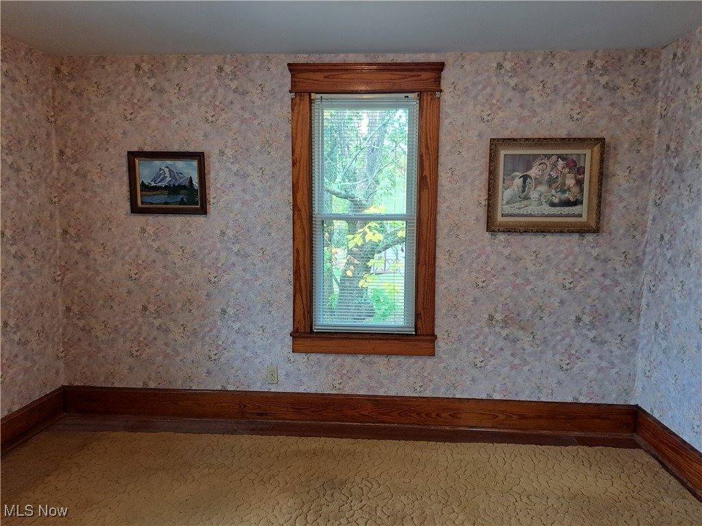 139 East Street, Lore City, OH 43755