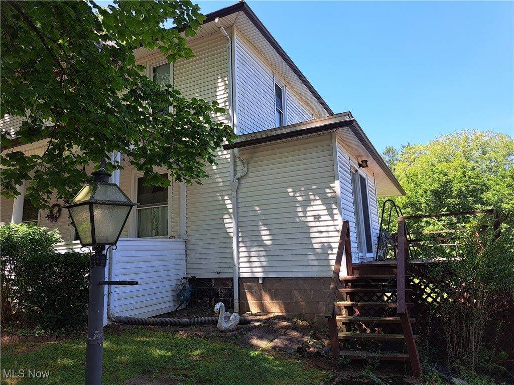 139 East Street, Lore City, OH 43755