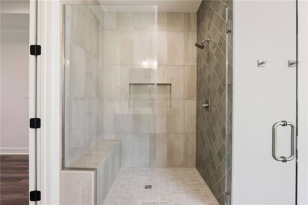 4388 Iron Mountain Dr, Bryan, TX 77802