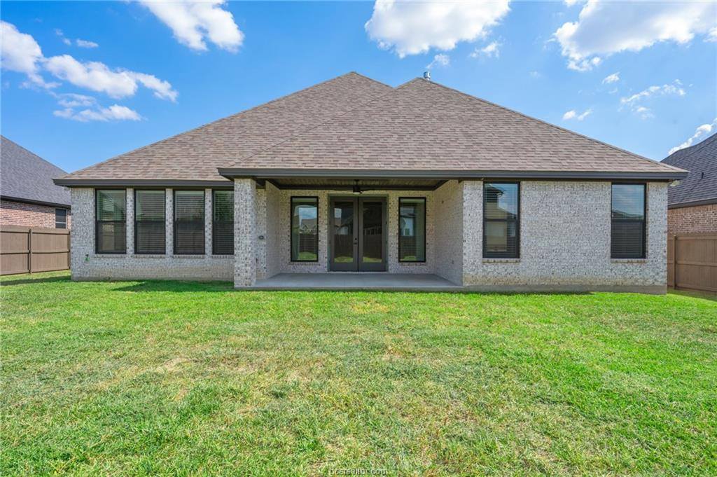 4388 Iron Mountain Dr, Bryan, TX 77802