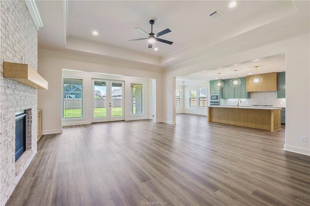 4388 Iron Mountain Dr, Bryan, TX 77802