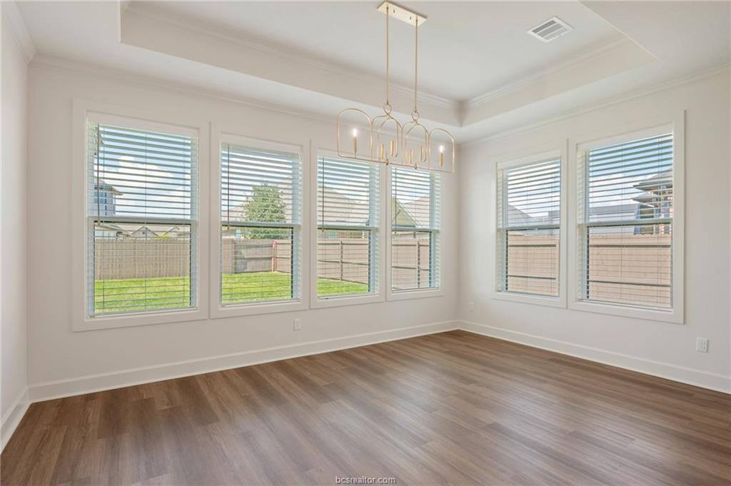 4388 Iron Mountain Dr, Bryan, TX 77802