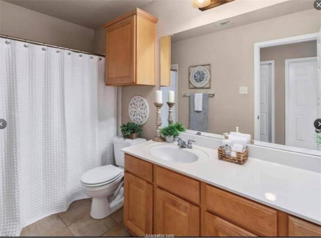 912 Whitewing Lane, College Station, TX 77845