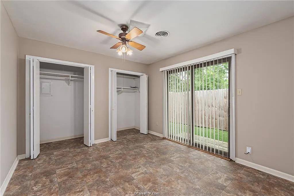 902 Holik Drive, College Station, TX 77840