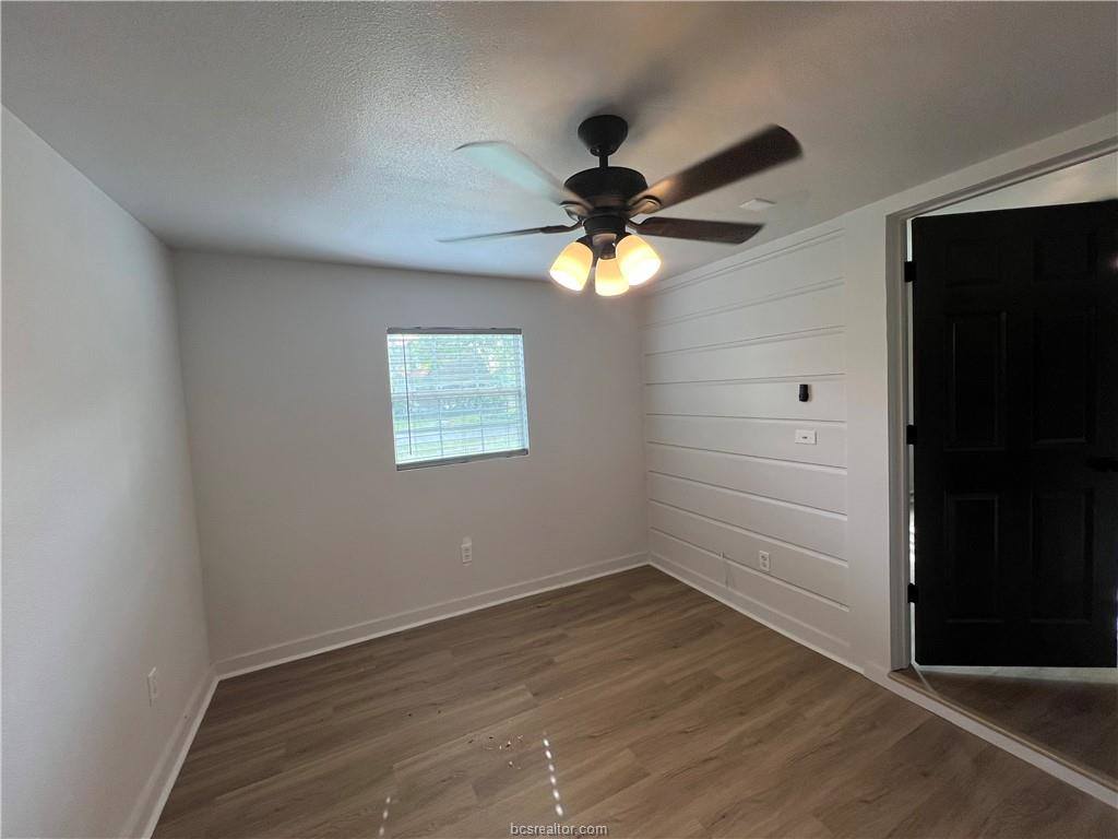 803 East McAlpine Street, Navasota, TX 77868